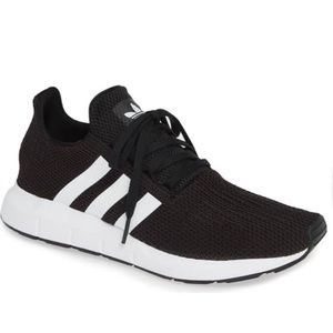 Adidas swift run sneaker women’s